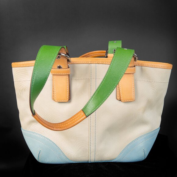 COACH Hampton Soho Canvas Tote Bag Cream - Picture 1 of 16